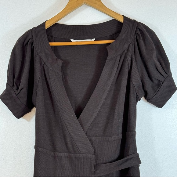 Diane Von Furstenberg Lauren 100% Wool Puff Short Sleeved Wrap Dress Sz 6 - Picture 5 of 16